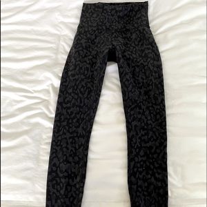 Lululemon wunder train